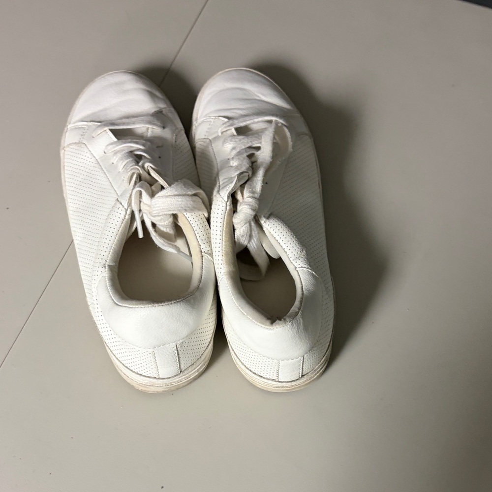 White Casual Sneakers
